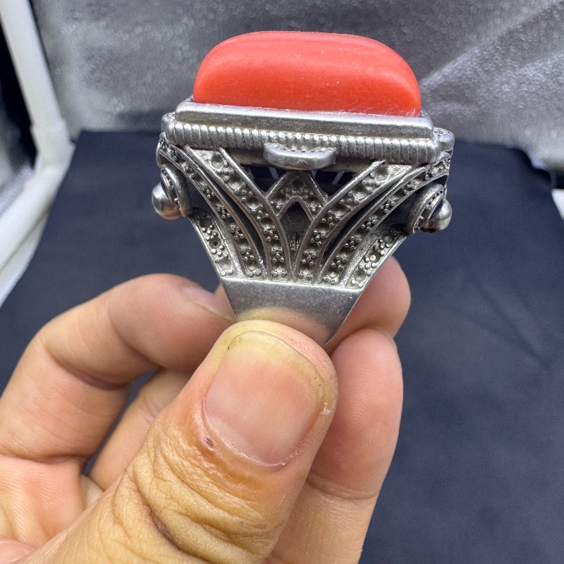 Antyczny pierścionek na palec  – Vintage Collectible Bells recenzja i cena