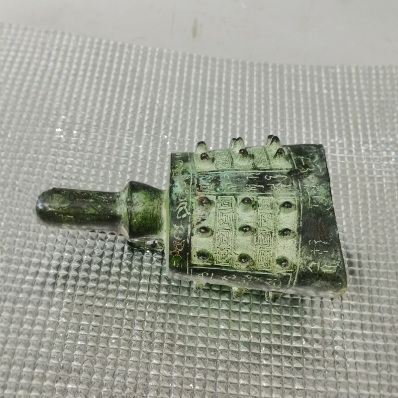 Zielony, zardzewiały metalowy  – Vintage Collectible Bells recenzja i cena