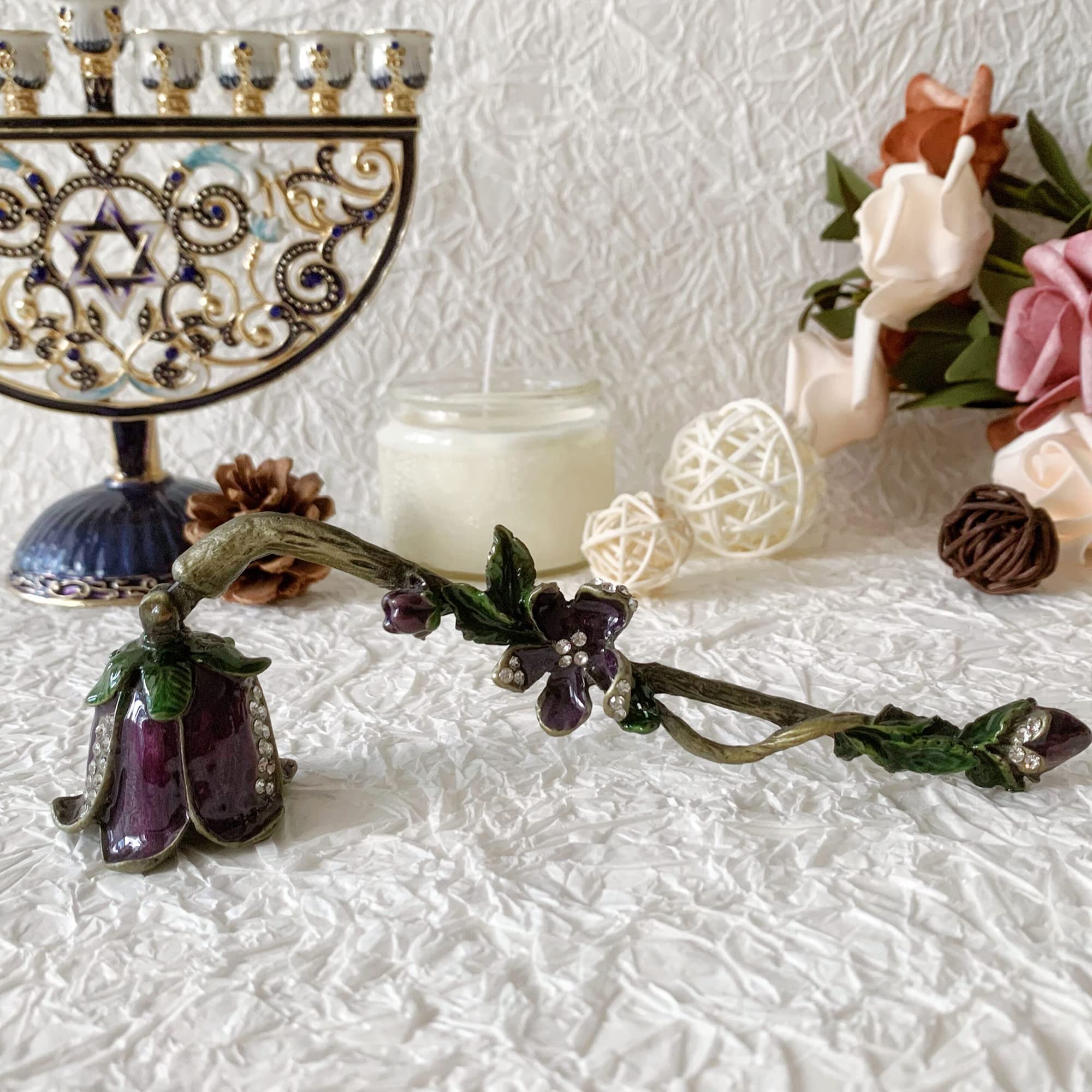 Luksusowy dzwonek do gaszenia  – Collectible & Vintage Dolls For Christmas recenzja i cena