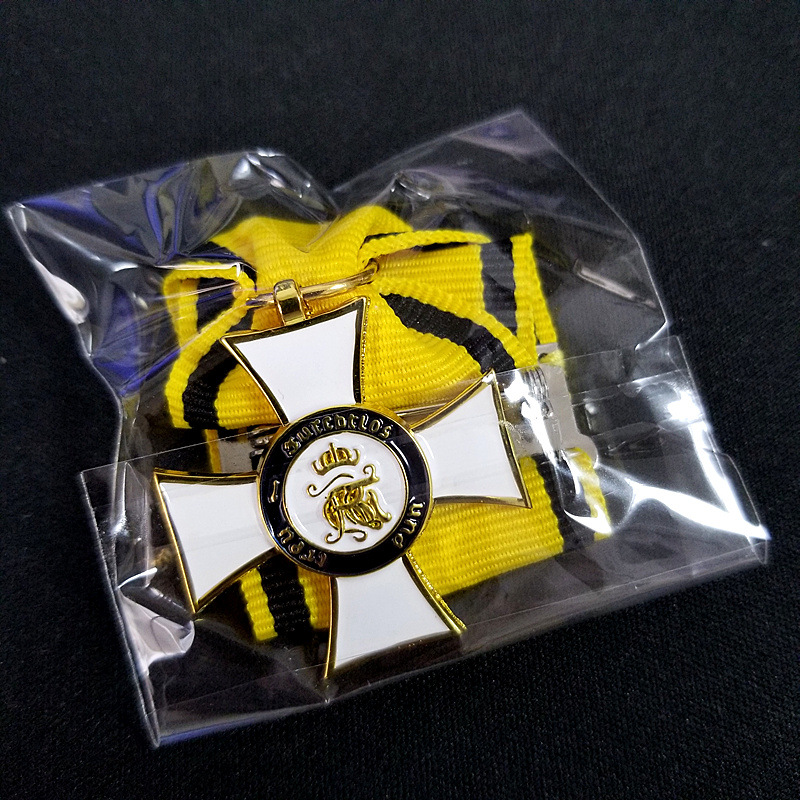 Klasyczna Kolekcja Replik Meda – Collectible Vintage Brooches recenzja i cena